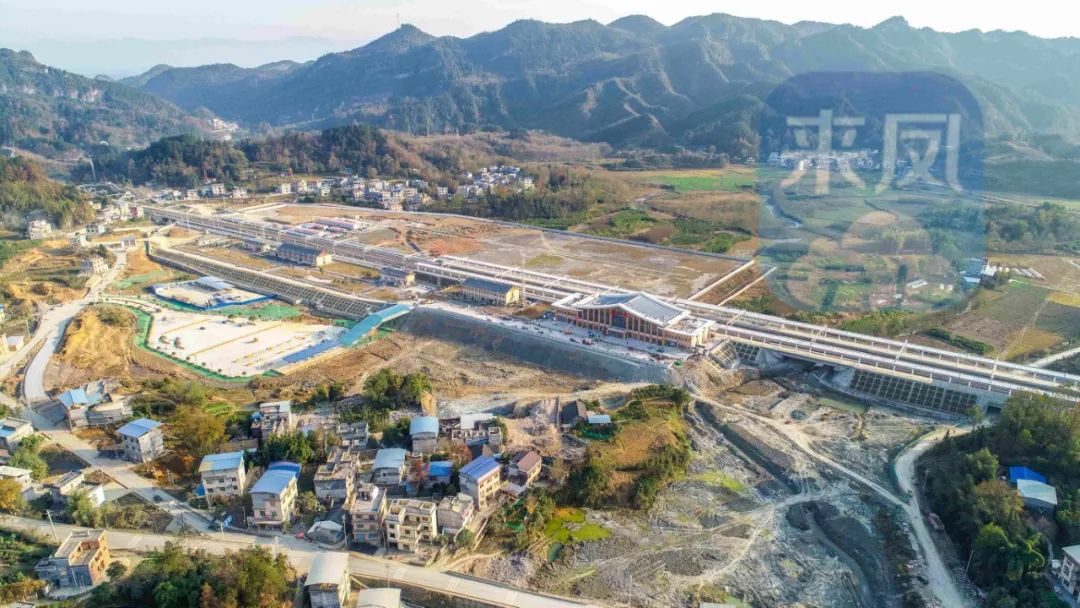 來(lái)鳳火車(chē)站最新動(dòng)態(tài)更新，最新消息匯總